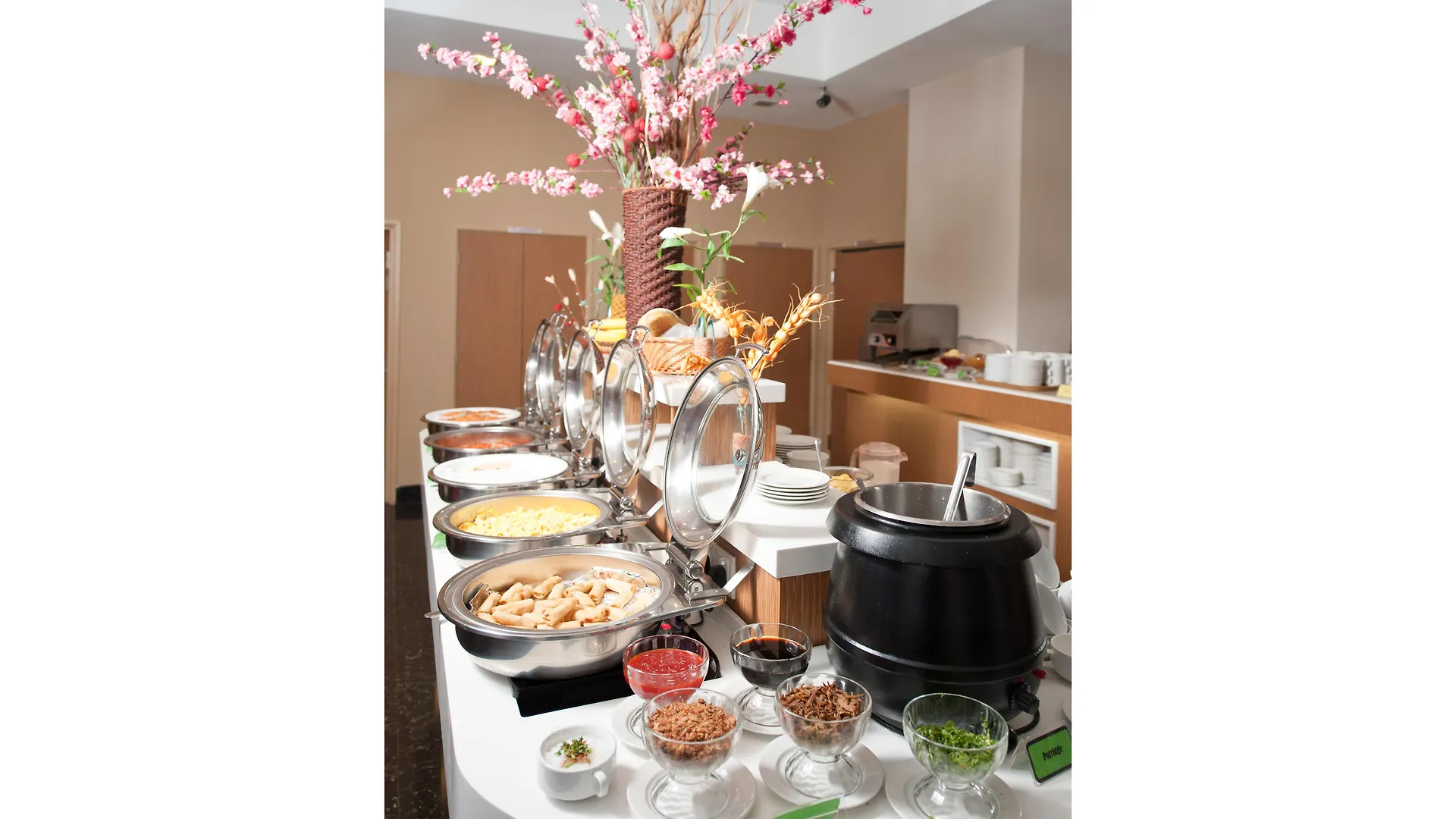 ***  Hotel Citin Seacare Pudu By Compass Hospitality Kuala Lumpur Ma­lay­sia